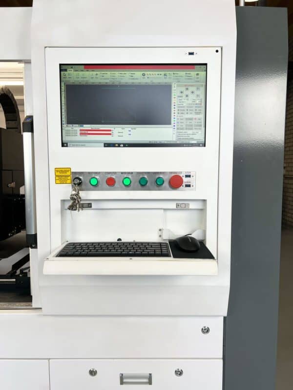 Wbudowany komputer do cięcia laserem światłowodowym MQ FC6060